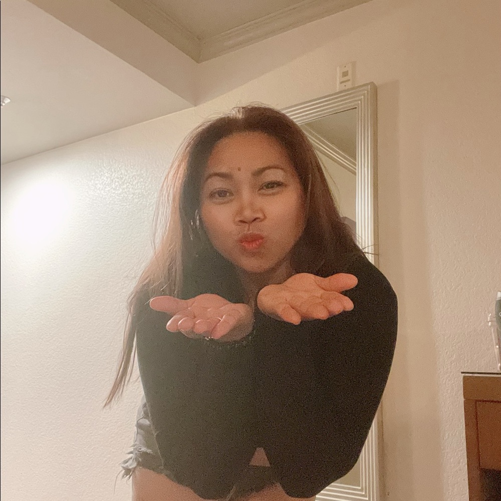 Meet your Posher, Ma elena